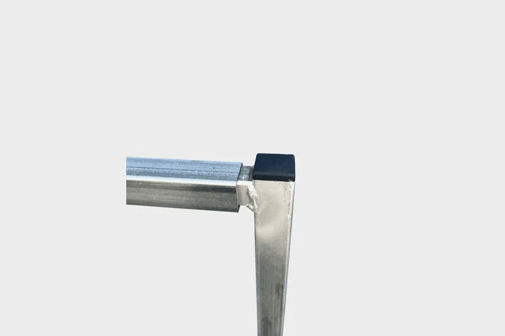 Adjustable_steel_gate.webp