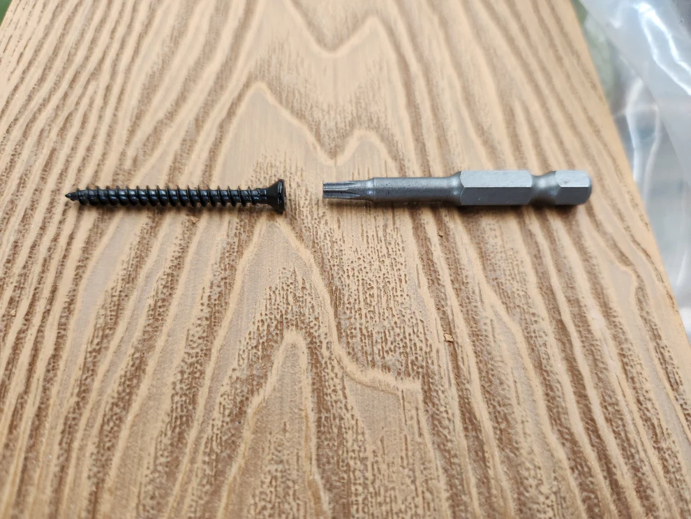 FloorTek Composite Decking Clips & Screws