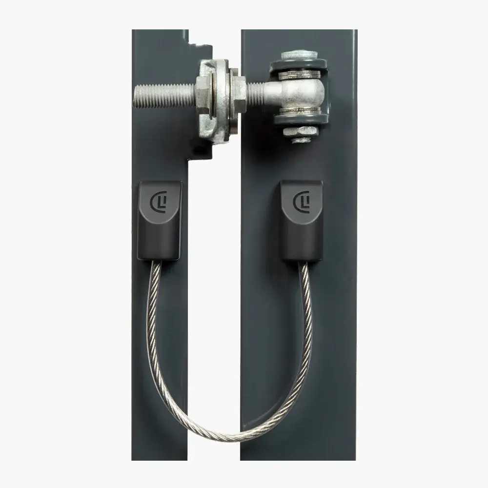 GateSafetyCable2_a1648116-d857-4446-a0ef-193f8443ceee.webp